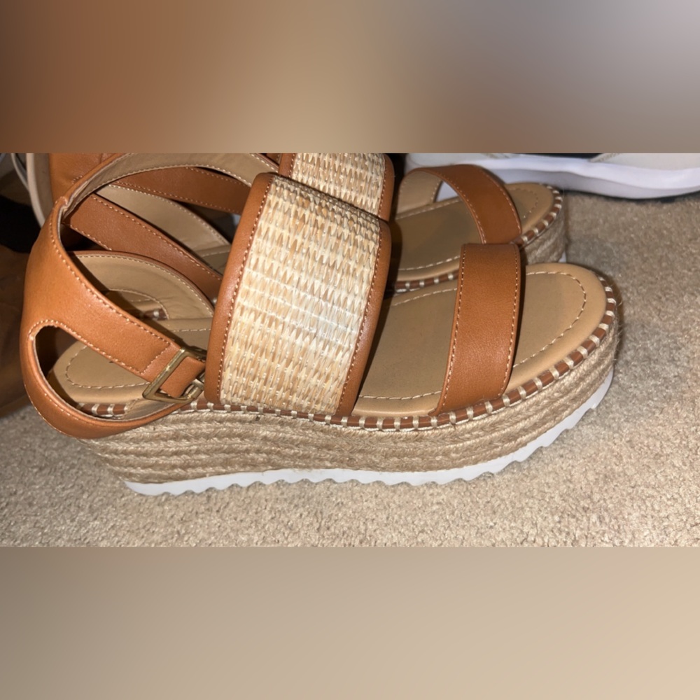 Espadrille sandals